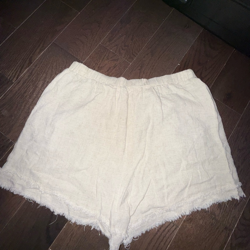 Women's Cream Shorts